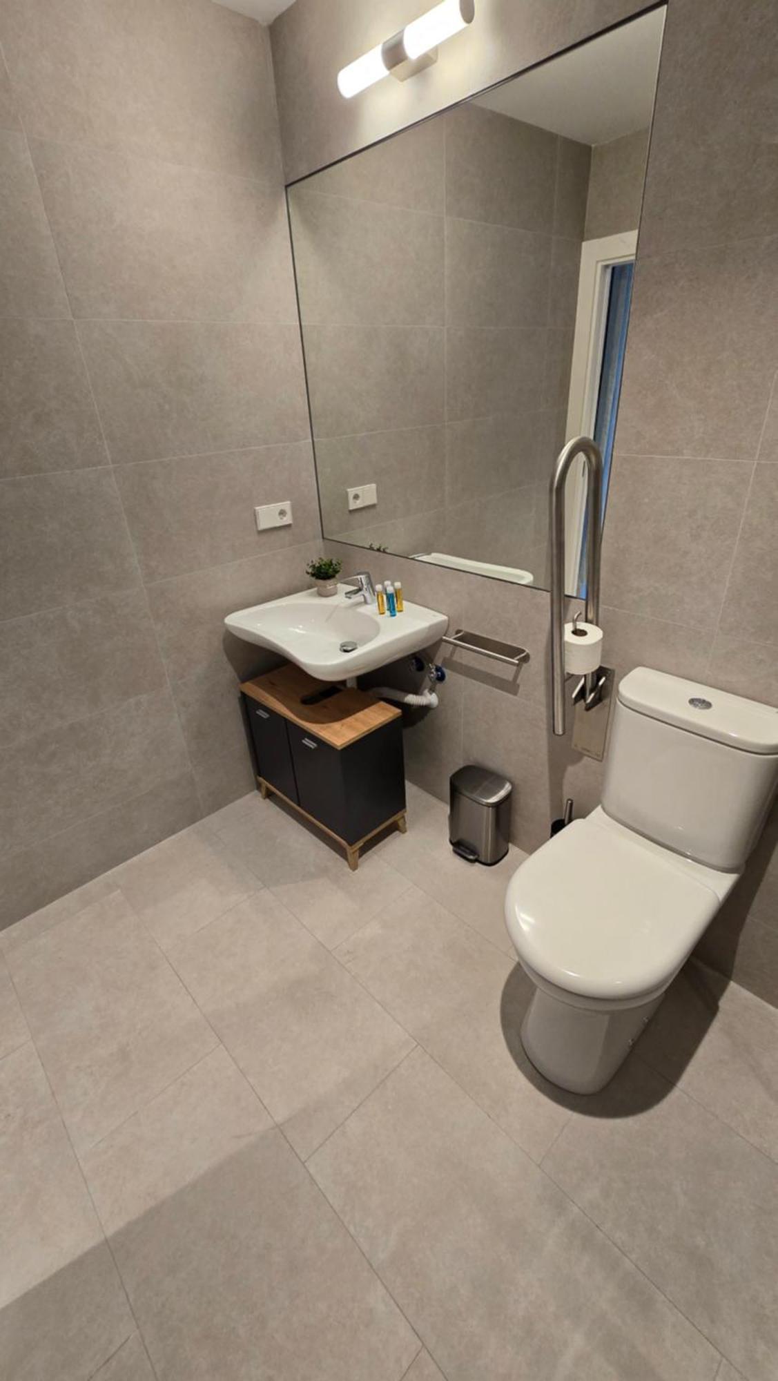 Hostal Rambla 24 By Holihome Αλικάντε Εξωτερικό φωτογραφία