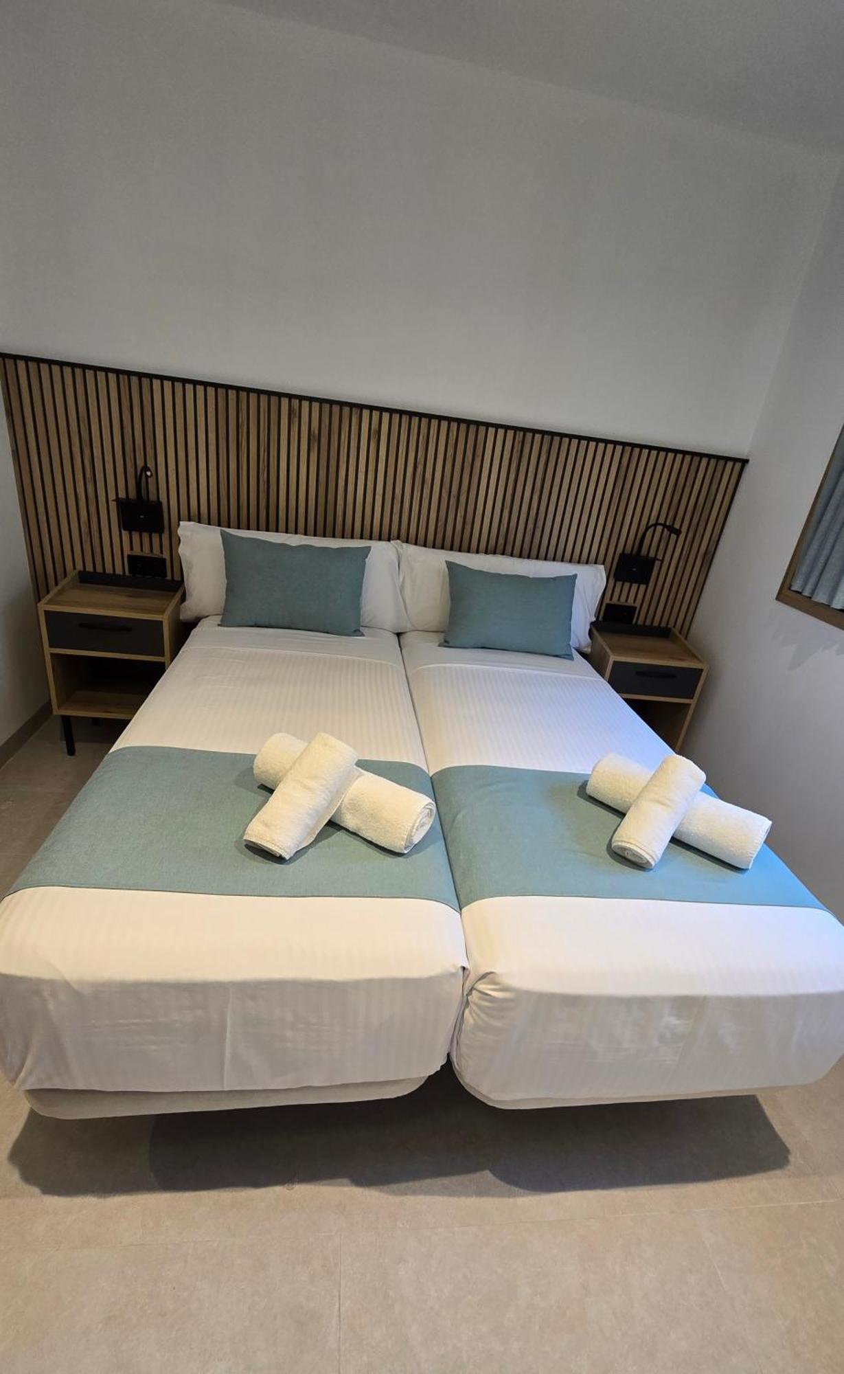 Hostal Rambla 24 By Holihome Αλικάντε Εξωτερικό φωτογραφία